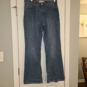 Levis 512 boot cut jeans medium wash Size 12